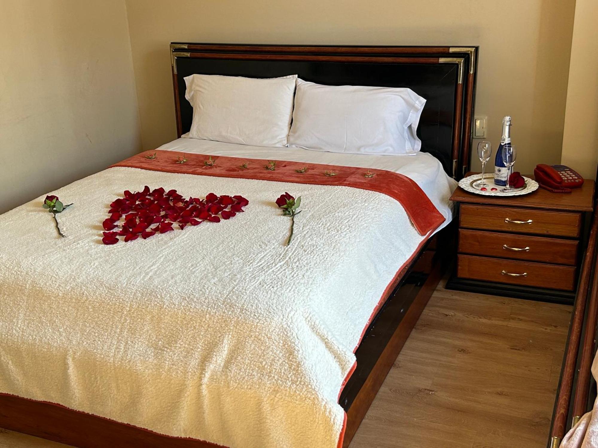 Hostal Casa Franciscana キト エクステリア 写真